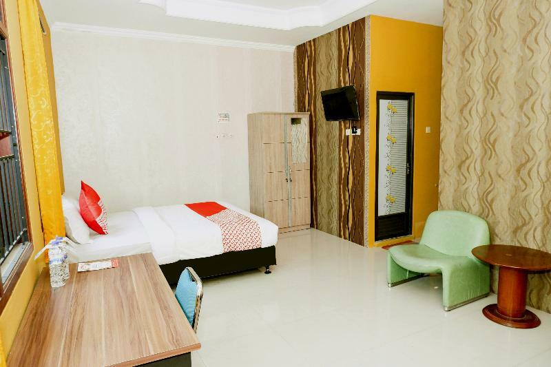 Oyo 338 Guest House Omah Manahan Syariah Surakarta  Exterior photo