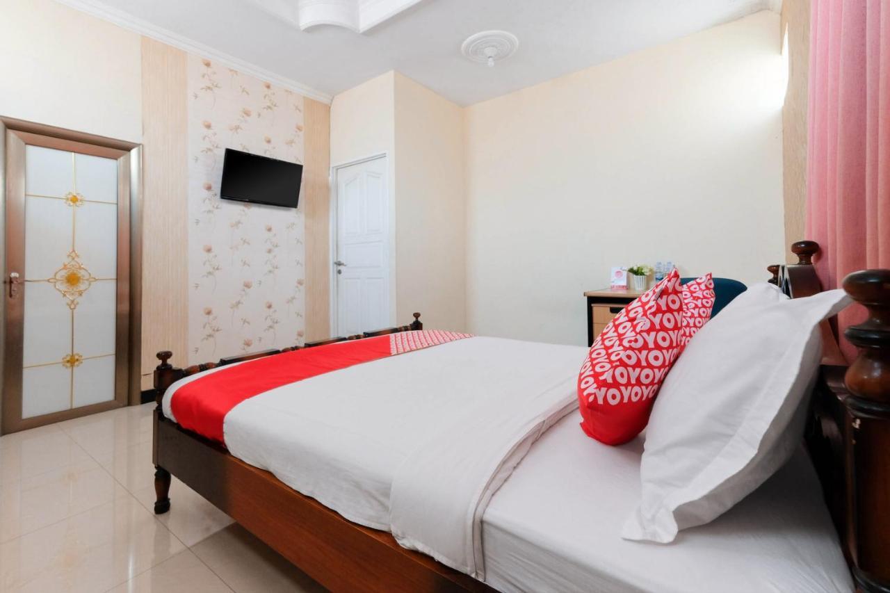Oyo 338 Guest House Omah Manahan Syariah Surakarta  Exterior photo